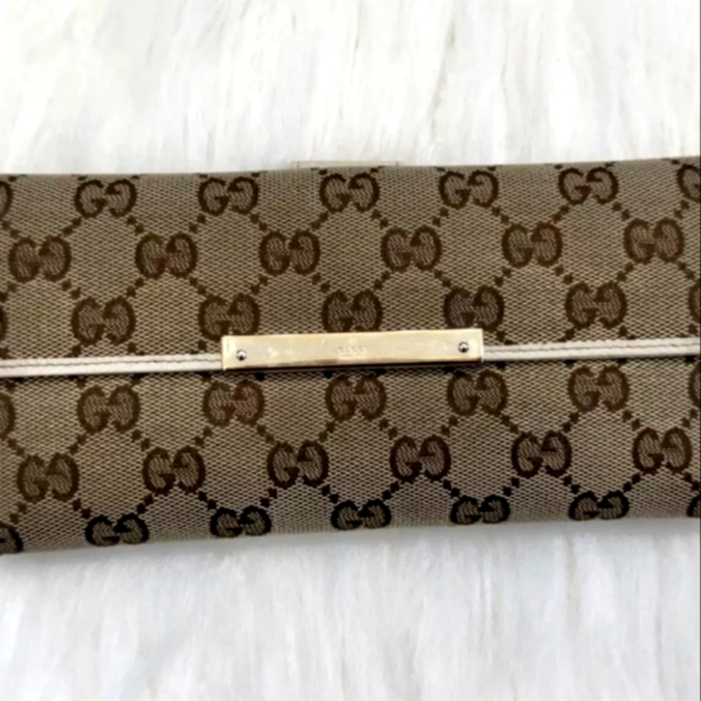Gucci GG monogram canvas and white leather wallet Comes With Gold Wallet Chain